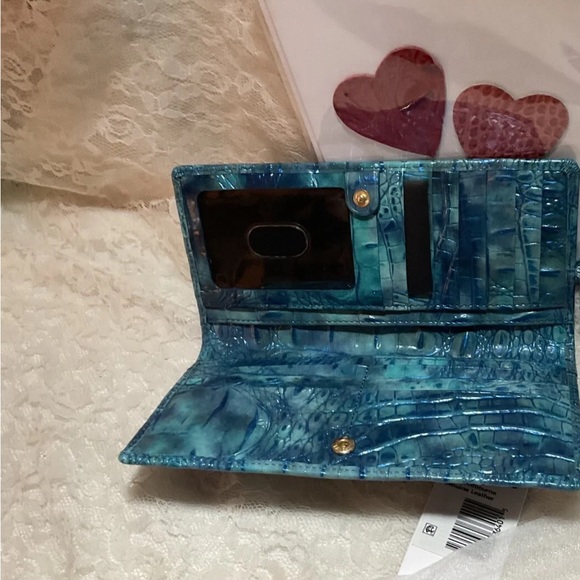 2 PCs NWT BRAHMIN TONIC ADY WALLET and ARCTIC ICE BAG CHARM MAGNOLIA - Picture 6 of 7